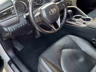 2019 Toyota Camry VIII (XV70), белый, 1970000 рублей, вид 3