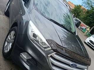 2017 Ford Kuga II Рестайлинг, серый, 1500000 рублей, вид 2