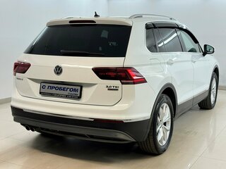 2017 Volkswagen Tiguan II, белый, 2410000 рублей, вид 4