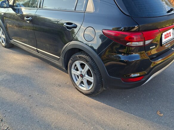 2019 Kia Rio X-Line IV, чёрный, 1150000 рублей - вид 5