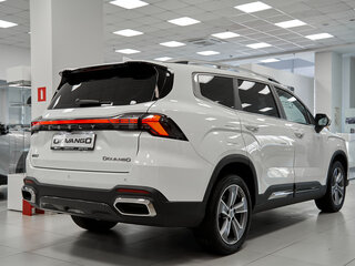 2026 Geely Okavango I Рестайлинг, белый, 4085990 рублей, вид 4