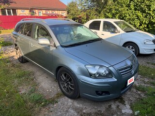 2007 Toyota Avensis II Рестайлинг, серебристый, 600000 рублей, вид 3