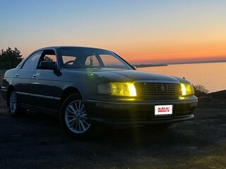 1995 Toyota Crown X (S150), серый, 650000 рублей, вид 1