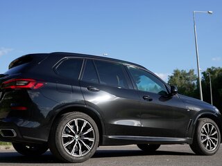 2021 BMW X5 30d IV (G05/G18), чёрный, 9100000 рублей, вид 4
