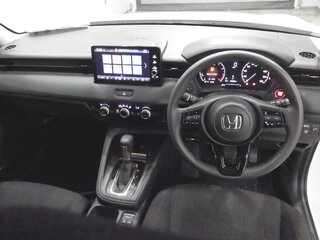 2023 Honda Vezel II, белый, 1500000 рублей, вид 4