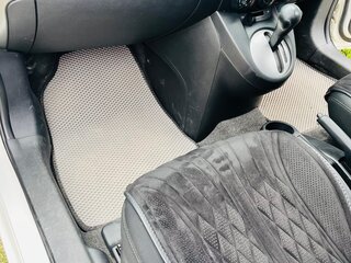 2008 Mazda Demio III (DE), белый, 530000 рублей, вид 3