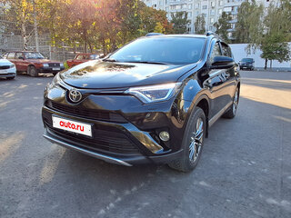 2017 Toyota RAV4 IV (XA40) Рестайлинг, чёрный, 2200000 рублей, вид 3