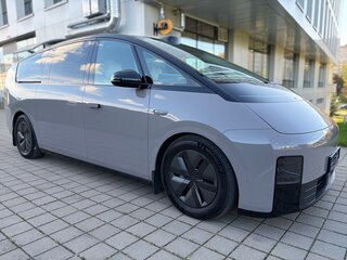 2024 Li Auto (Lixiang) Mega I, серый, 5950000 рублей, вид 3