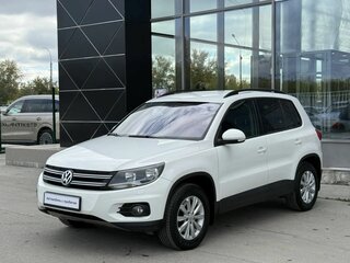 2013 Volkswagen Tiguan I Рестайлинг, белый, 1450000 рублей, вид 1