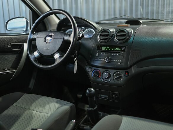 2008 Chevrolet Aveo I Рестайлинг, чёрный, 400000 рублей - вид 9