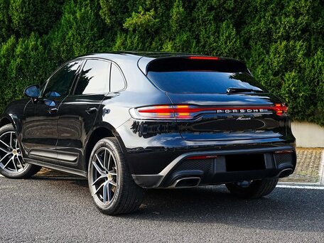 2024 Porsche Macan I Рестайлинг 2, чёрный, 7950000 рублей, вид 4