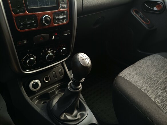 2013 Renault Duster I, бежевый, 799000 рублей - вид 9