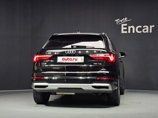 2020 Audi Q3 35 TDI II (F3), чёрный, 3000000 рублей, вид 4