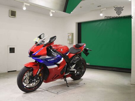 2025 Honda CBR 1000 RR/RA Fireblade, красный, 2399000 рублей, вид 4