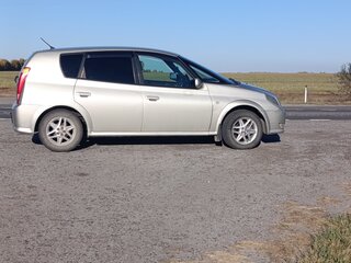 2002 Toyota Opa I Рестайлинг, серебристый, 500000 рублей, вид 3