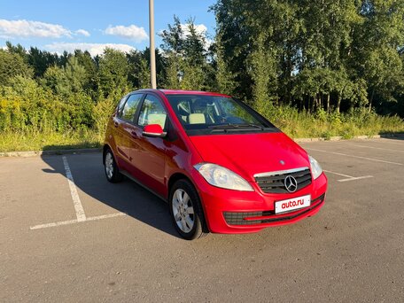 2011 Mercedes-Benz A-Класс 180 II (W169) Рестайлинг, красный, 750000 рублей, вид 3