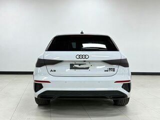 2021 Audi A3 Sportback 35 TFSI IV (8Y), белый, 2195000 рублей, вид 5