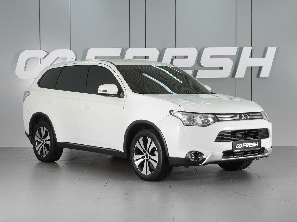 Открыть фотографии: Mitsubishi Outlander III Рестайлинг