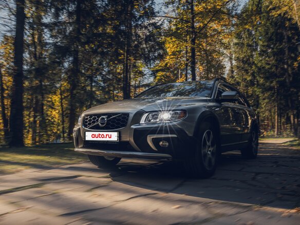 2013 Volvo XC70 II Рестайлинг, бежевый - вид 32