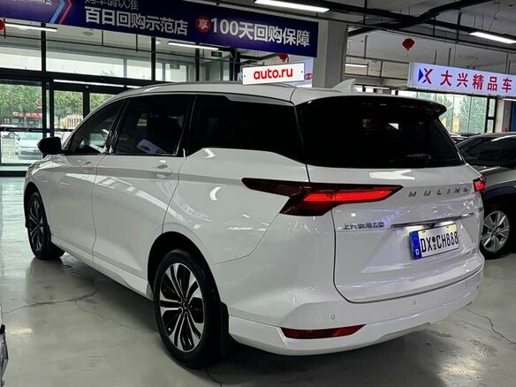 2022 Wuling Victory, белый - вид 5
