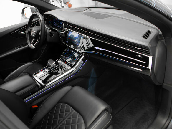 2020 Audi Q8 45 TDI I (4M), серый, 7629000 рублей - вид 26