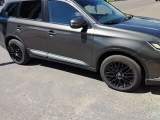 2015 Mitsubishi Outlander III Рестайлинг 2, серый, 1580000 рублей, вид 2
