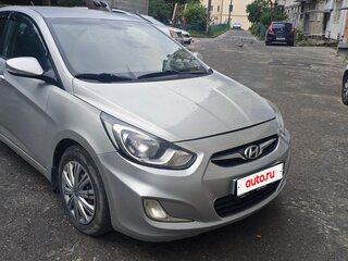 2011 Hyundai Accent IV, серый, 850000 рублей, вид 2