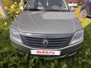 2010 Renault Logan I Рестайлинг, бежевый, 600000 рублей, вид 2