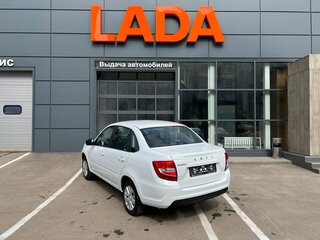 2026 Lada (ВАЗ) Granta I Рестайлинг, белый, 1068000 рублей, вид 4