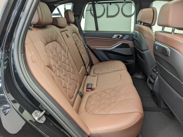 2025 BMW X5 40i IV (G05/G18) Рестайлинг, чёрный - вид 16