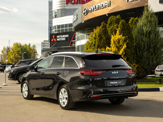 2022 Kia Ceed III Рестайлинг, чёрный, 1848000 рублей, вид 5