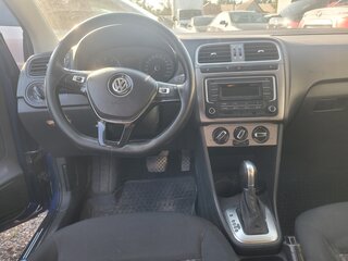 2019 Volkswagen Polo V Рестайлинг, синий, 960000 рублей, вид 3