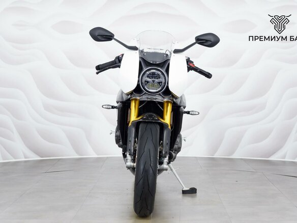 2025 Triumph Speed Triple, белый, 1699000 рублей - вид 3