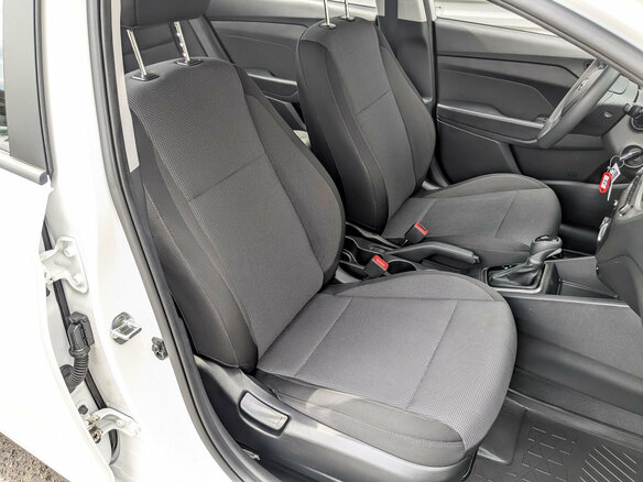 2022 Hyundai Solaris II Рестайлинг, белый, 1565000 рублей - вид 21