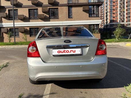 2008 Ford Focus II Рестайлинг, серебристый, 650000 рублей, вид 5