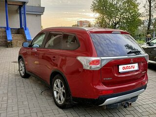 2014 Mitsubishi Outlander III Рестайлинг, красный, 1250000 рублей, вид 4