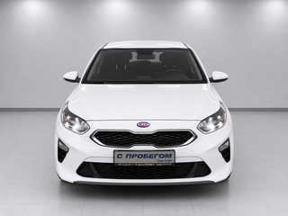 2020 Kia Ceed III, белый, 1605000 рублей, вид 2
