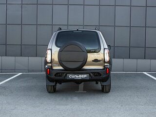 2026 Lada (ВАЗ) Niva Travel I Рестайлинг, коричневый, 1737000 рублей, вид 4