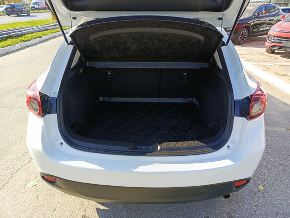 2013 Mazda 3 III (BM), белый, 1218000 рублей - вид 9