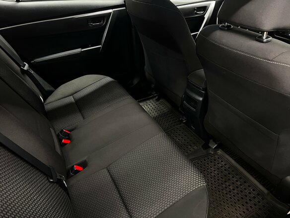 2015 Toyota Corolla XI (E160, E170, E180), чёрный - вид 10