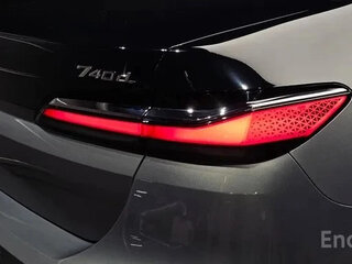 2025 BMW 7 серии 740d xDrive VII (G70), серый, 12950000 рублей, вид 4