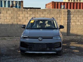 2026 Volkswagen Tharu XR 300 TSI, серебристый, 2750000 рублей, вид 1