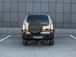 2026 Lada (ВАЗ) Niva Travel I Рестайлинг, коричневый, 1737000 рублей, вид 4