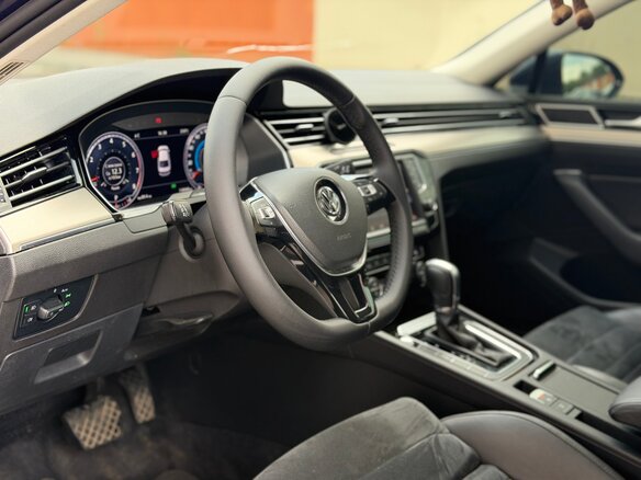 2015 Volkswagen Passat B8, синий - вид 14