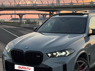 2023 BMW X5 M60i IV (G05/G18) Рестайлинг, серый, 15000000 рублей, вид 4