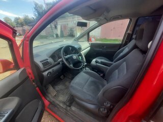 2005 Volkswagen Sharan I Рестайлинг 2, красный, 650000 рублей, вид 4