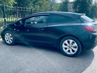 2014 Opel Astra GTC J Рестайлинг, чёрный, 850000 рублей, вид 2