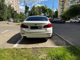 2016 BMW 5 серии 520d VI (F10/F11/F07) Рестайлинг, белый, 2150000 рублей, вид 3