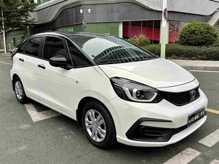2021 Honda Fit Crosstar IV, белый, 1070000 рублей, вид 3