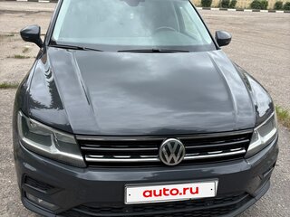 2019 Volkswagen Tiguan II, серый, 2350000 рублей, вид 1